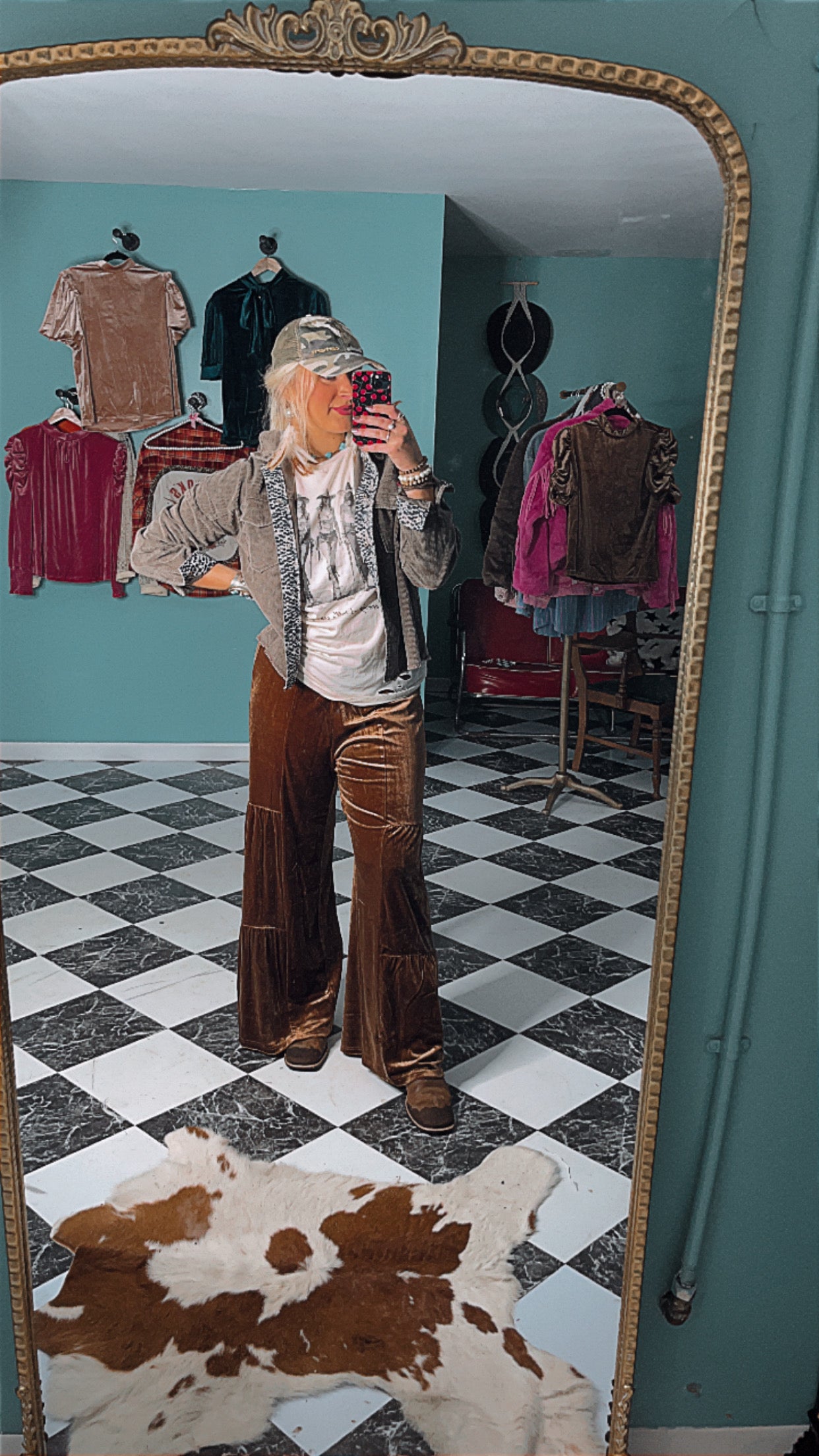 Ruffle Velvet Flair Pants