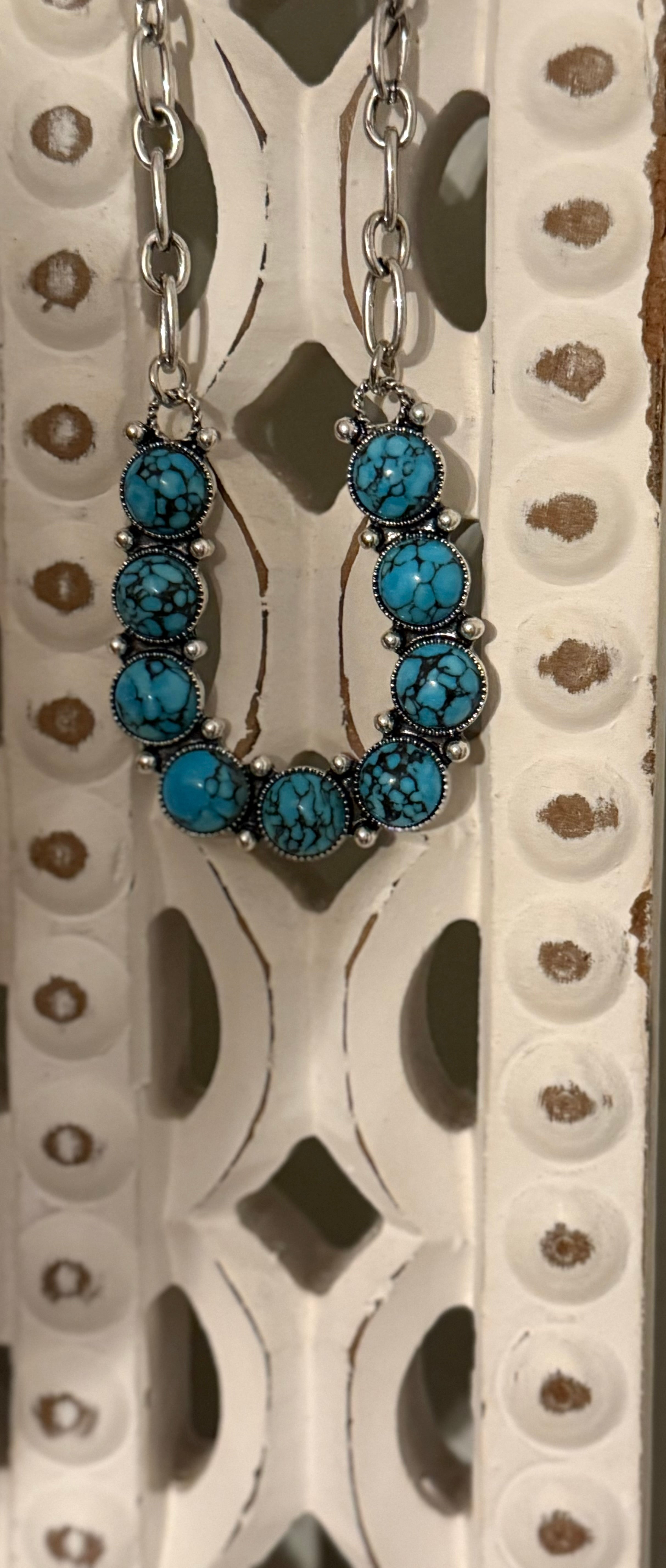 Horseshoe Haven Necklace