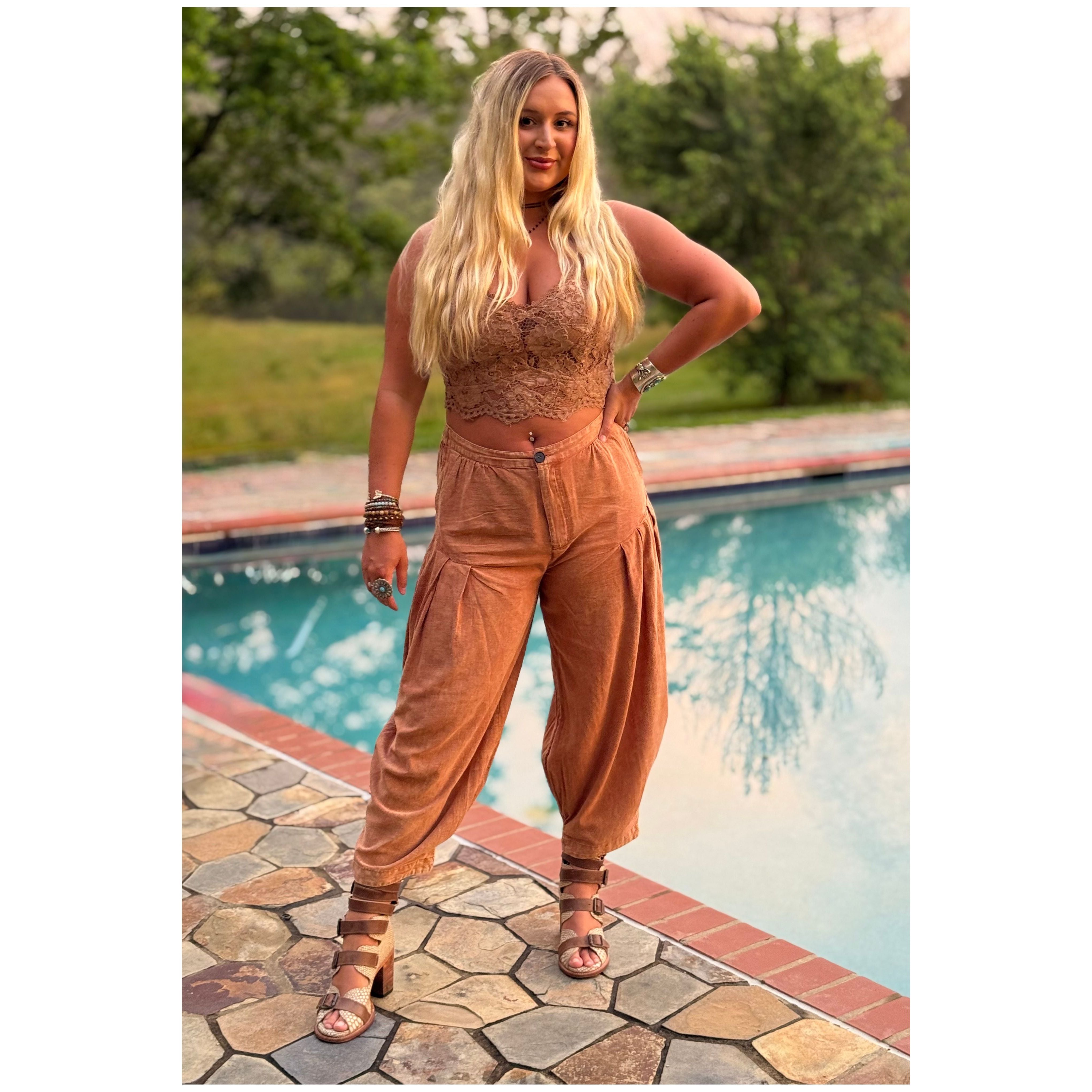 Oli&Hali: Brick Road Barrel Pants