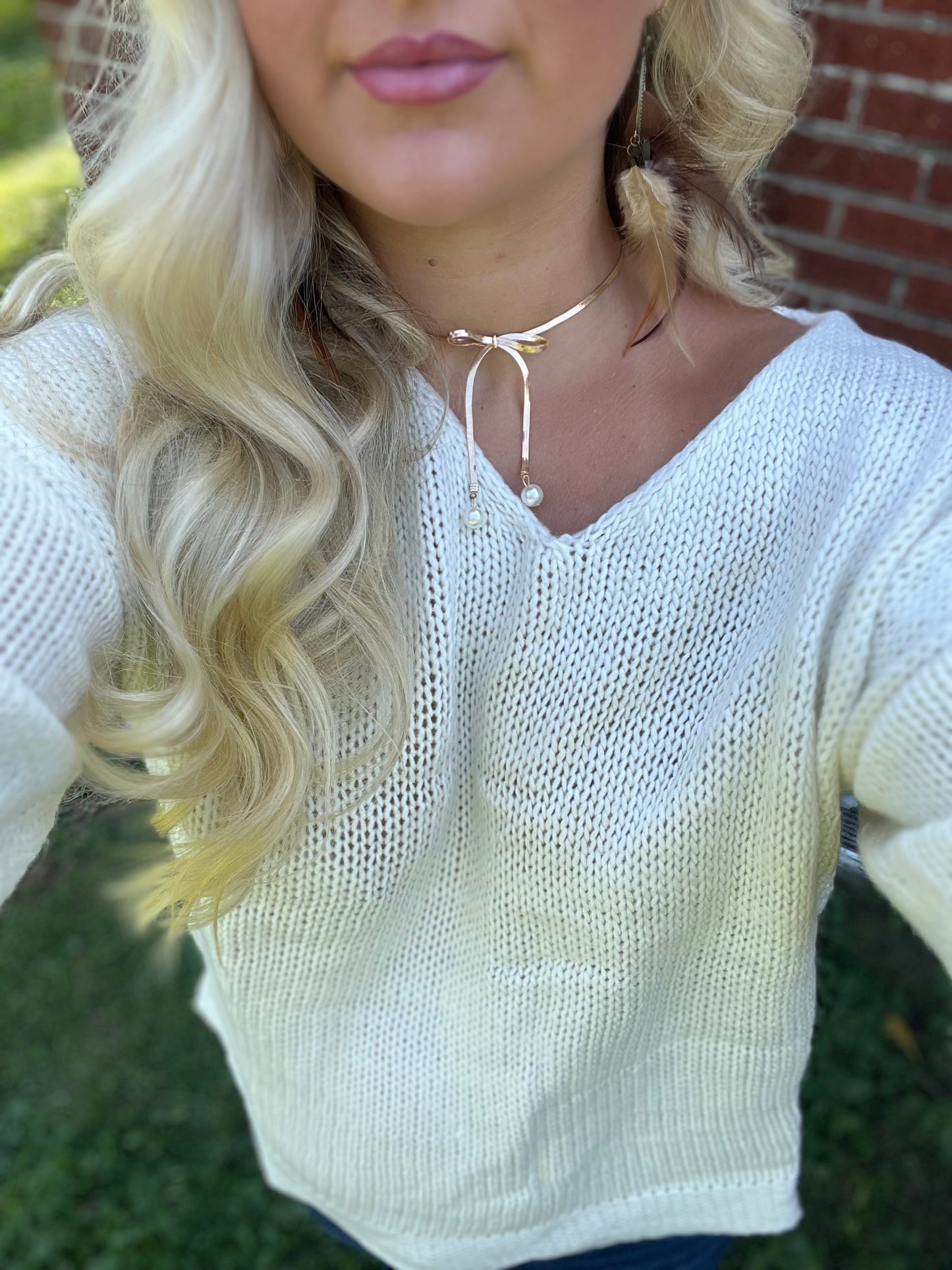 Pearly Bow Necklace