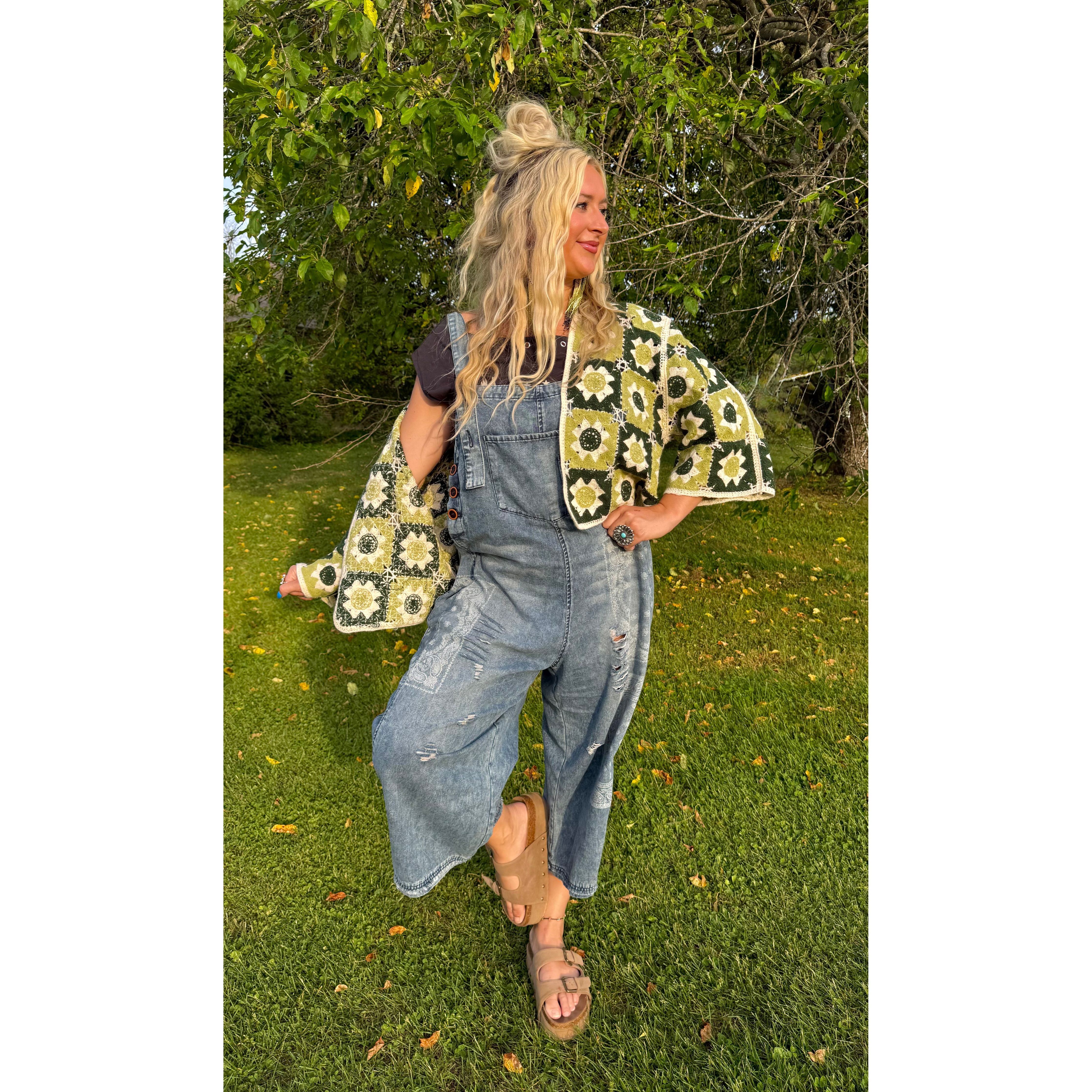 Green Daisy Crochet Cardigan