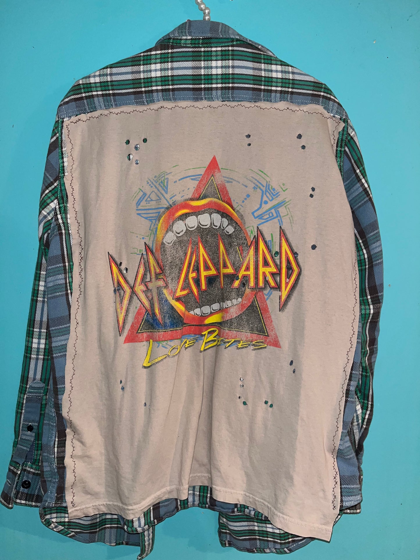 Def Leppard (distressed)