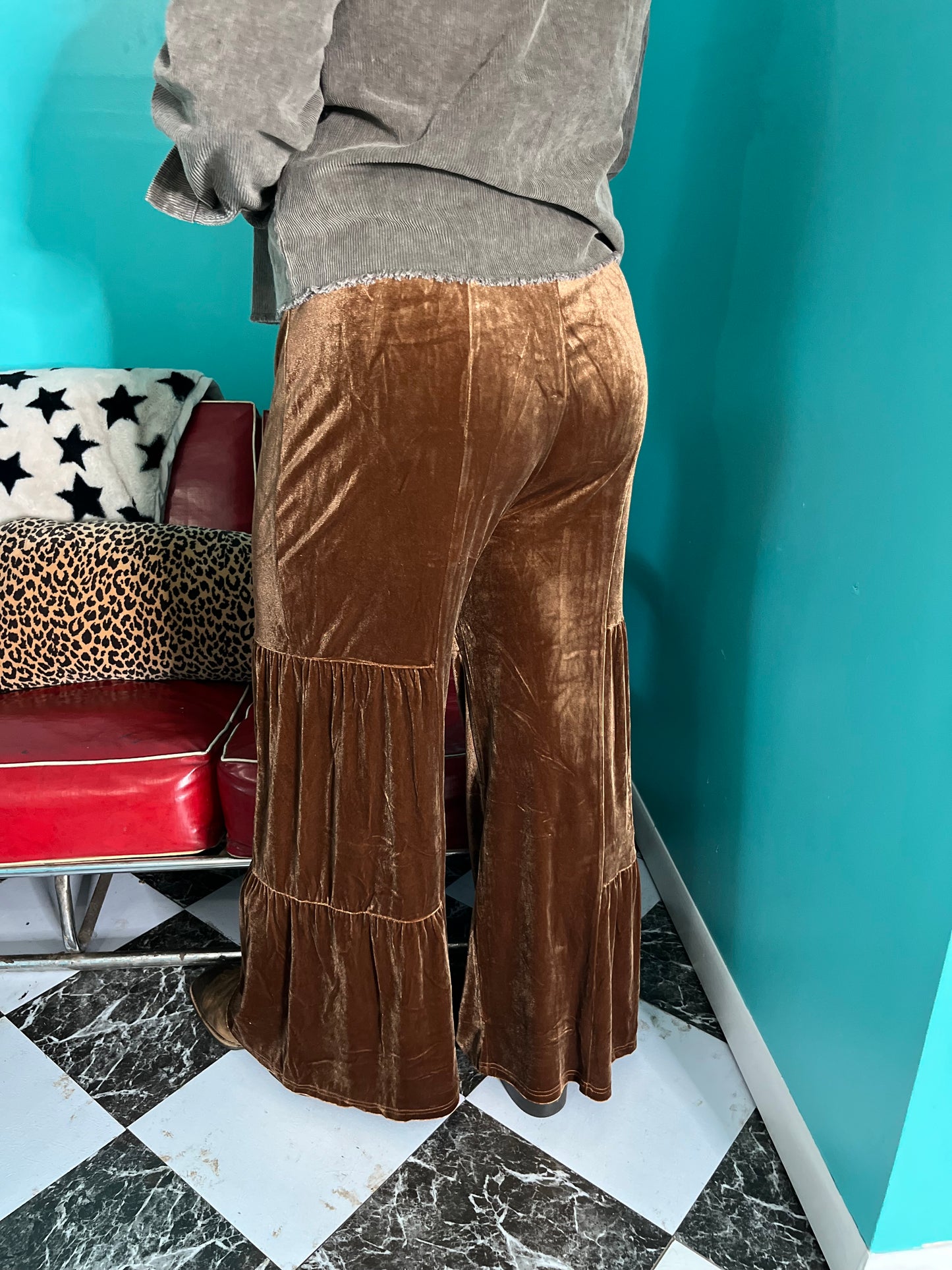 Ruffle Velvet Flair Pants
