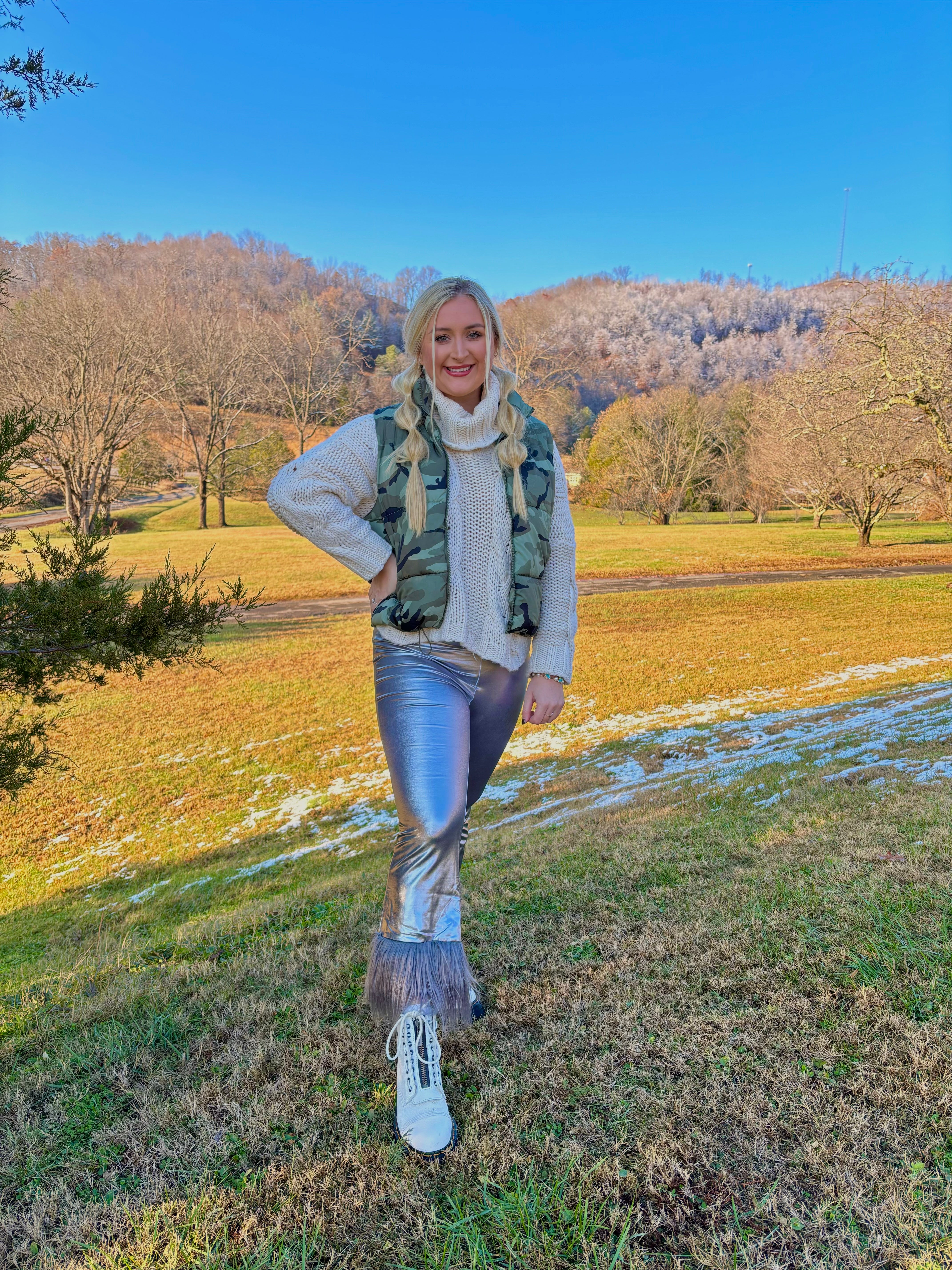 The Silver Fur Legging