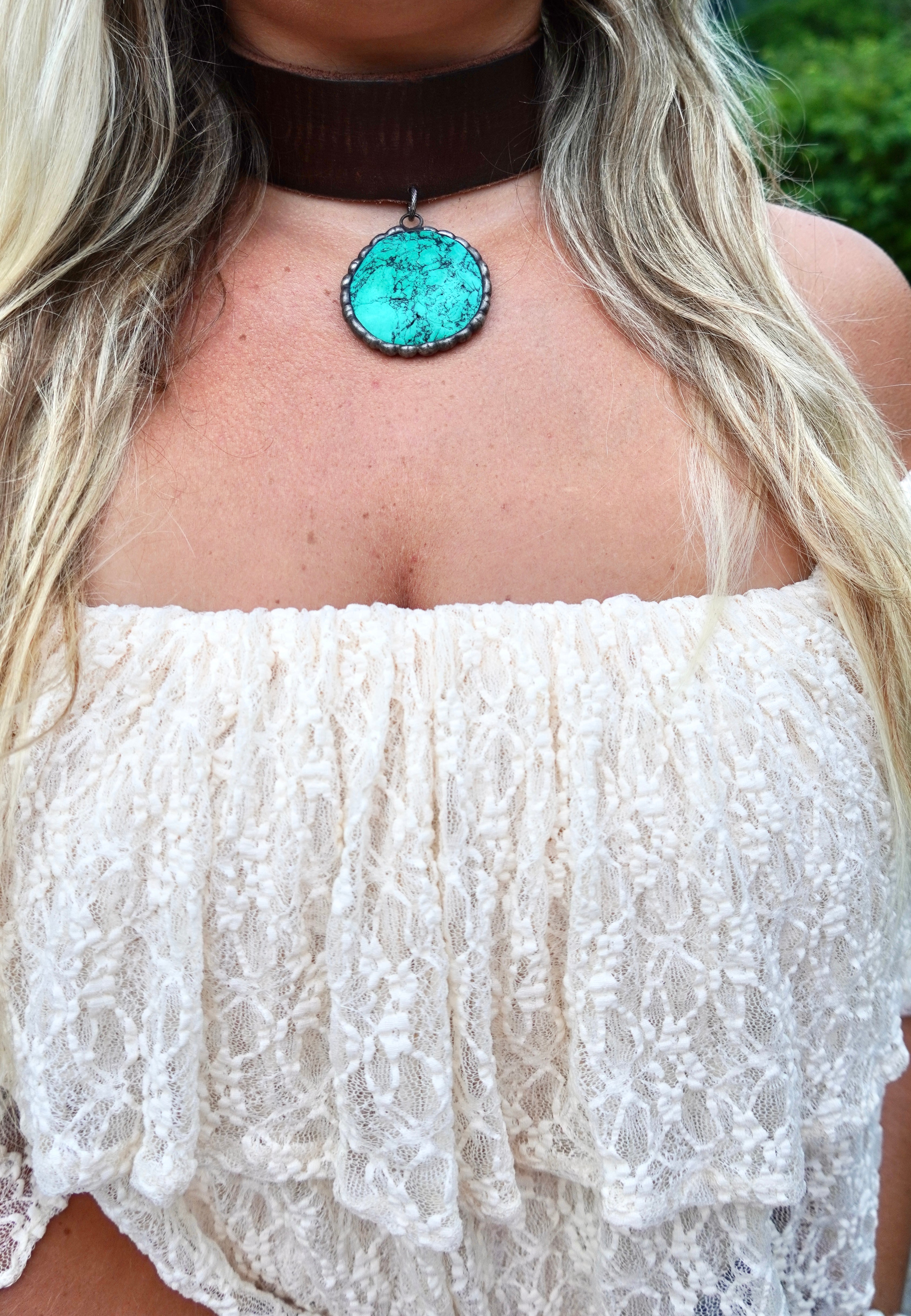 Dark Leather Turquoise Choker