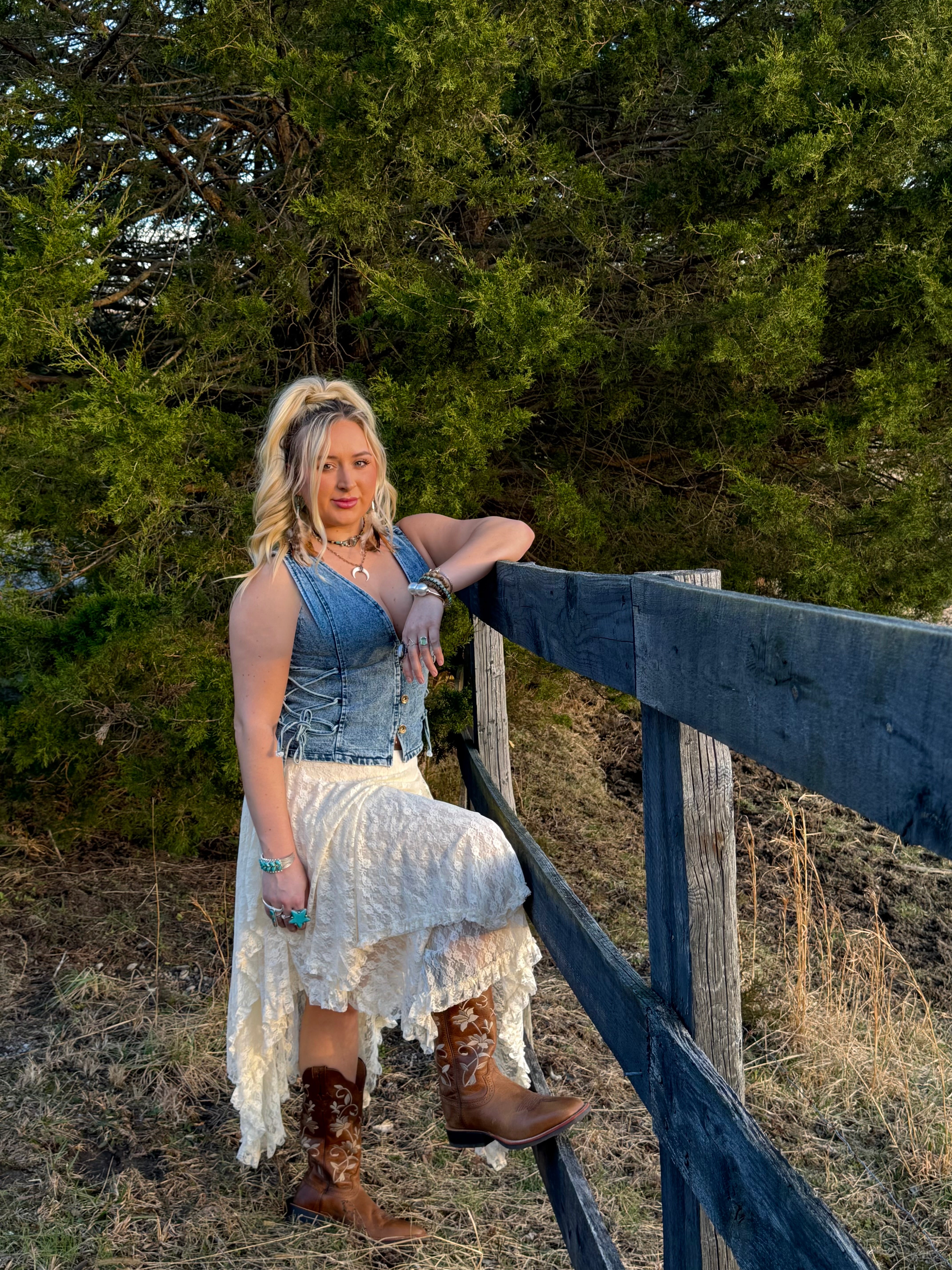 Loren White Lace Skirt