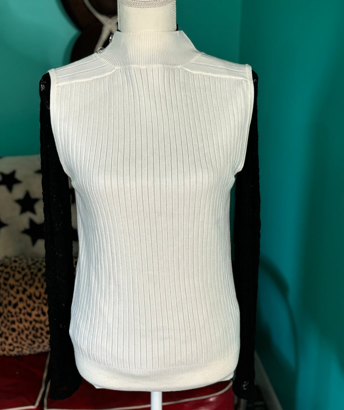 White High Neck Sweater Vest