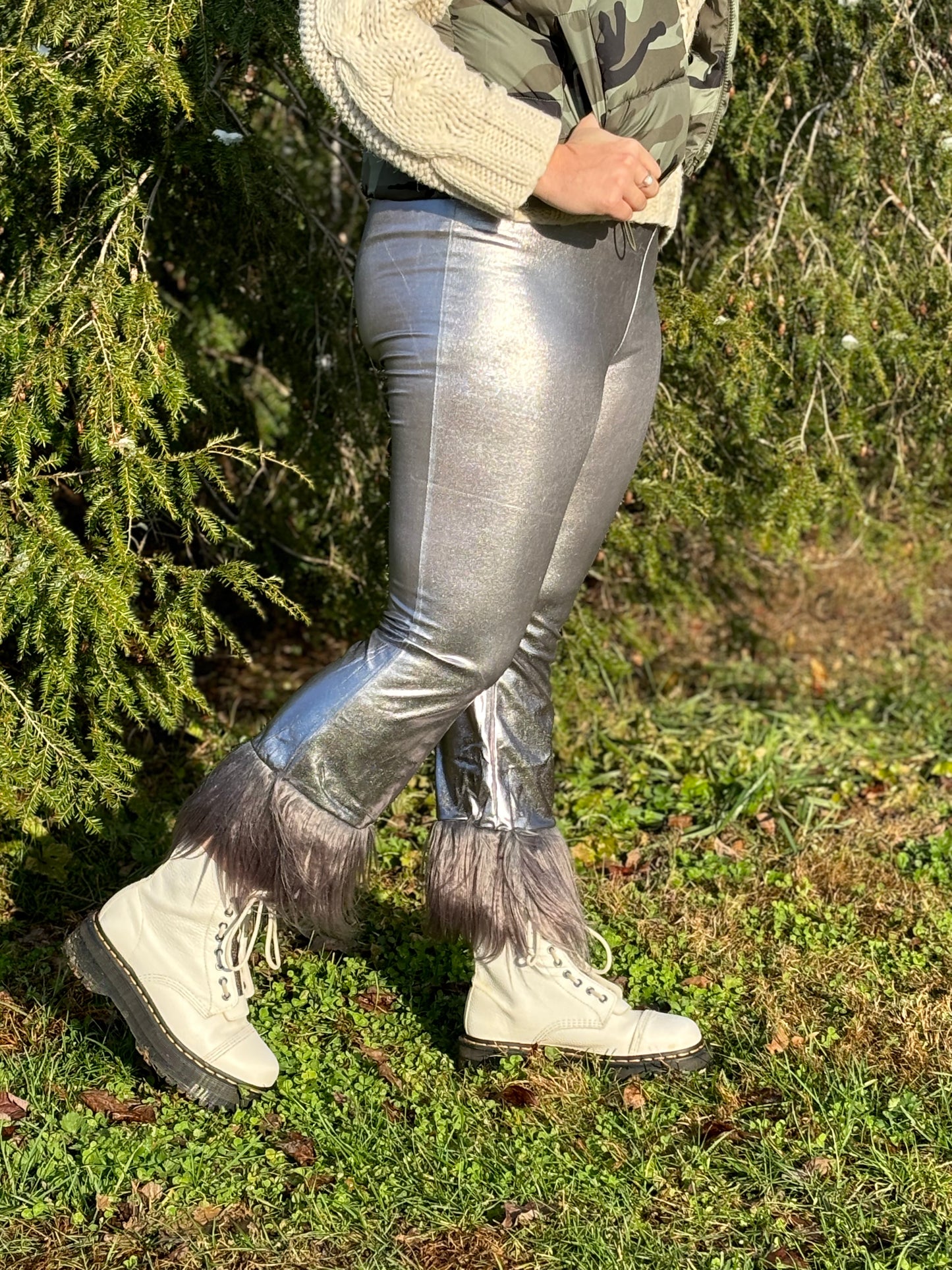 The Silver Fur Legging