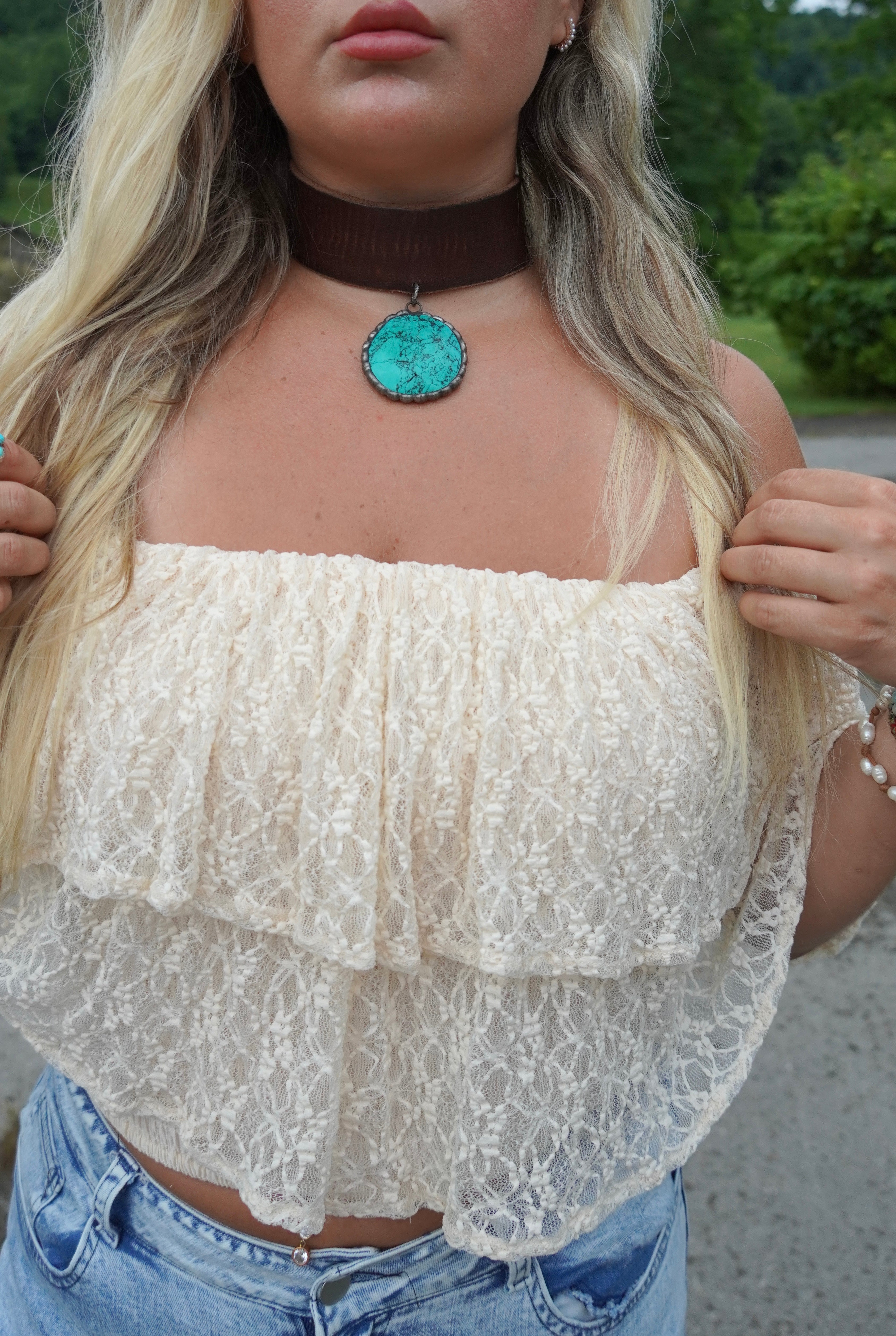 Dark Leather Turquoise Choker