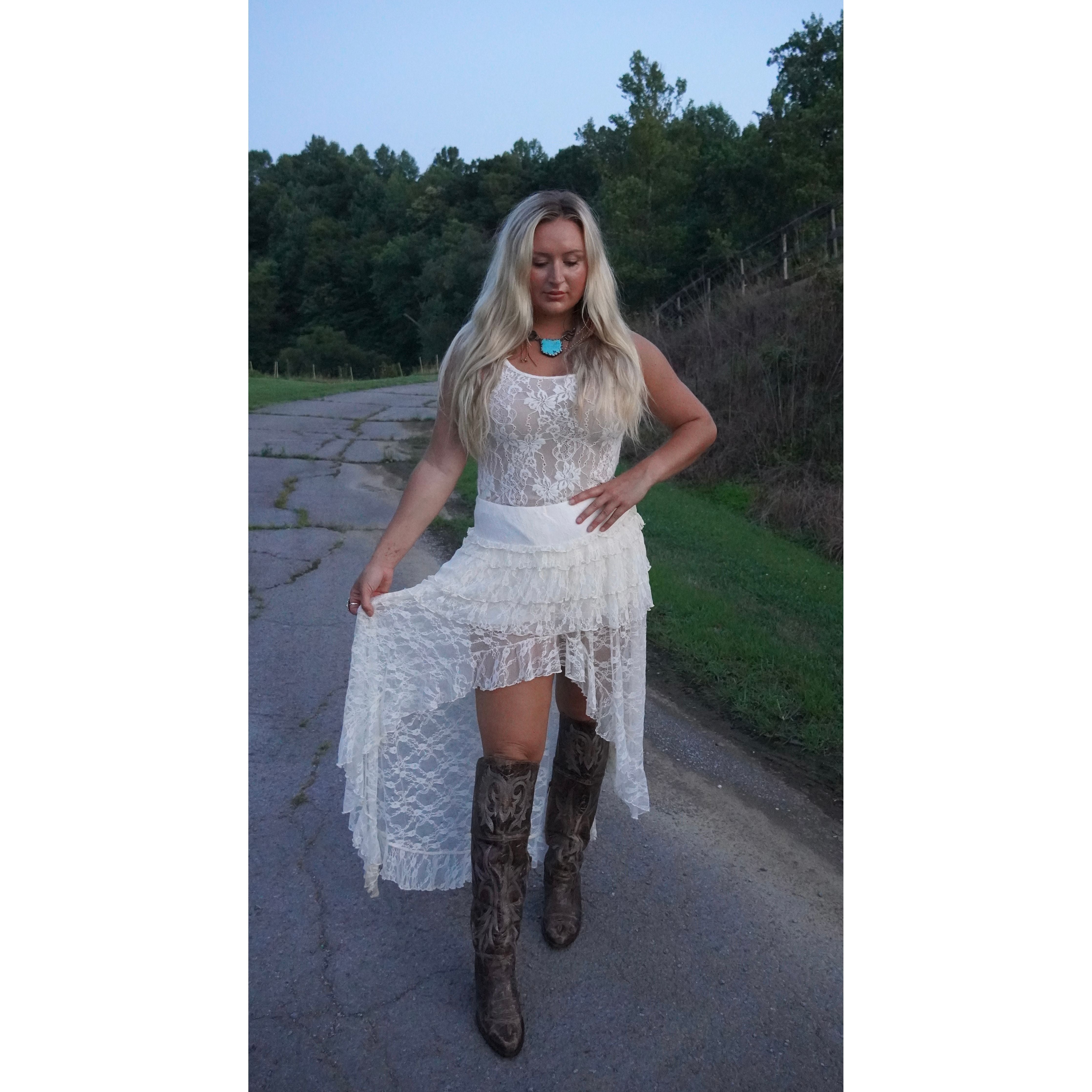 Cream Lace Scoop Neck Bodysuit