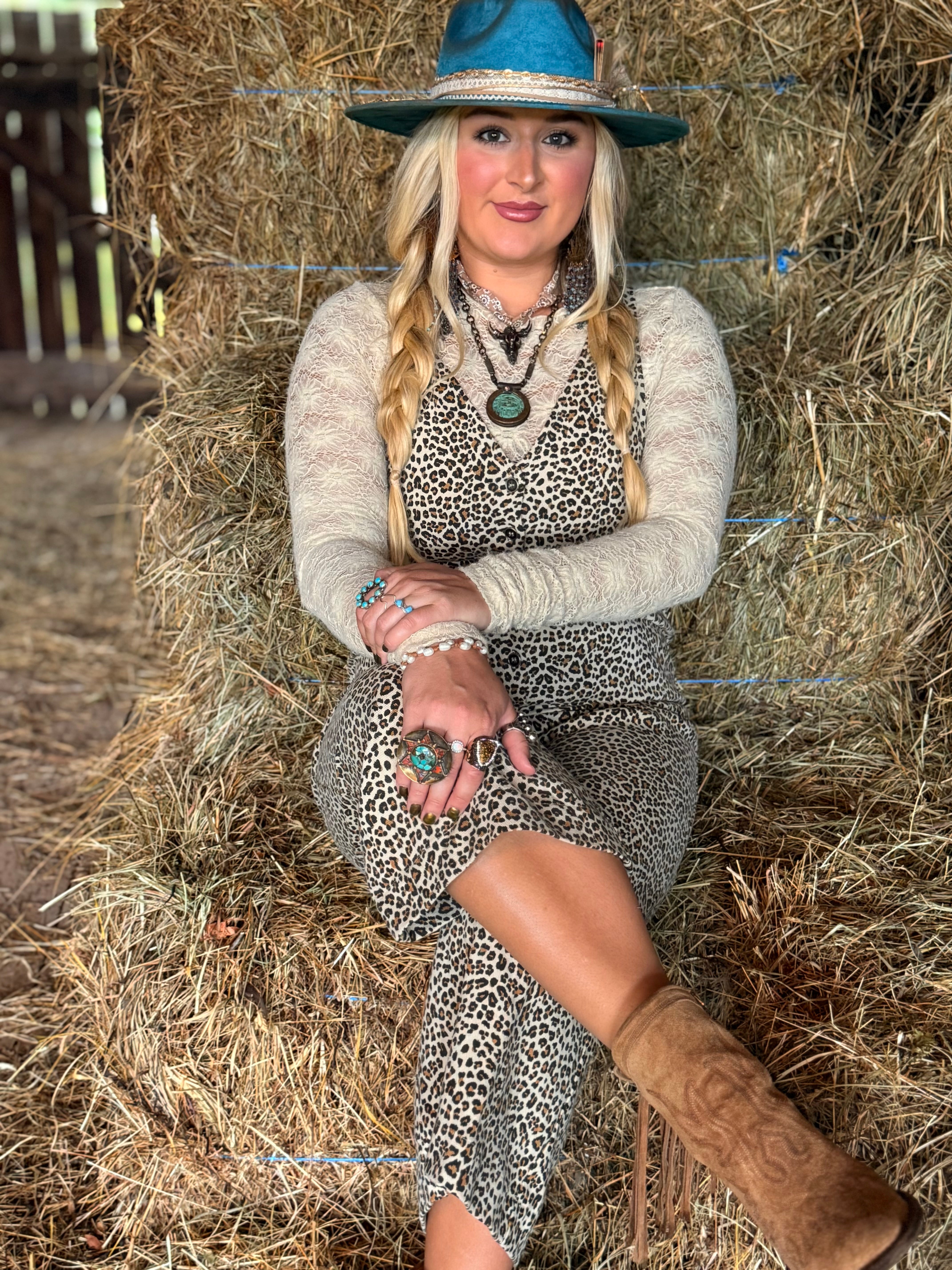 Spirit Sands Cream Layering Top