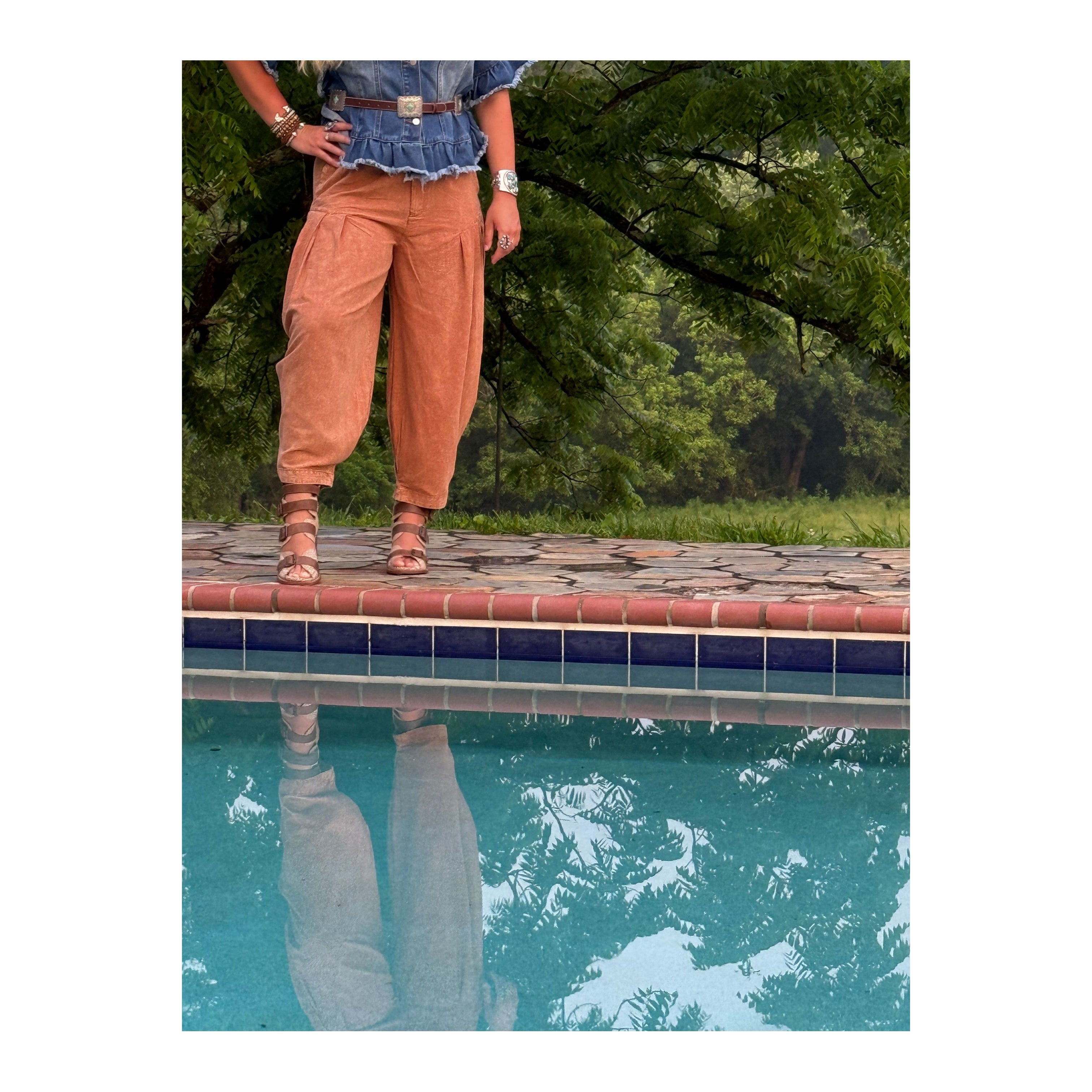 Oli&Hali: Brick Road Barrel Pants